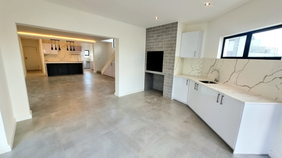 Commercial Property for Sale in Sandown Western Cape